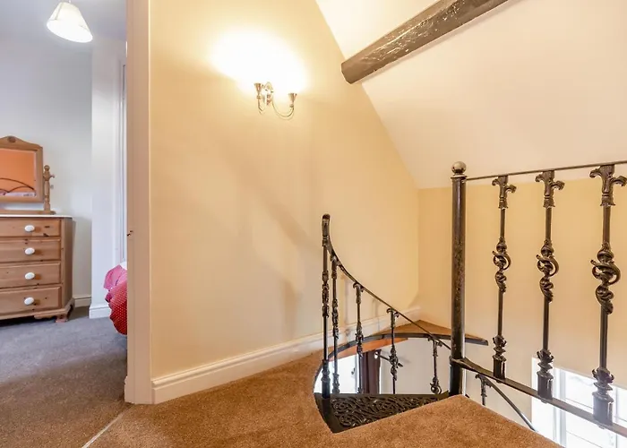 Brincliffe Cottage